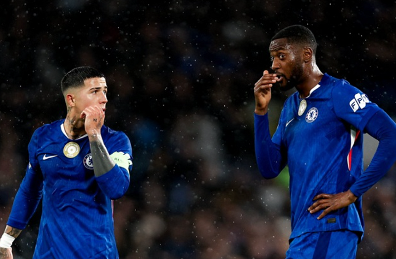 adarabioyo-bi-chi-trich-vi-pha-pham-loi-vung-ve-trong-chien-thang-cua-chelsea