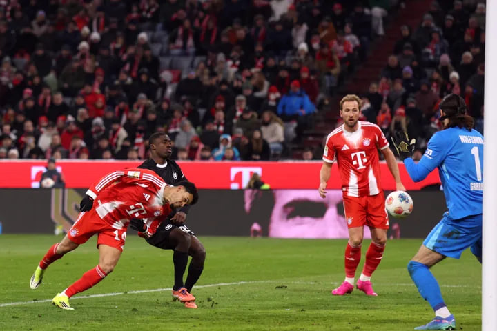 Bayern Munich vs VfL Wolfsburg (23:30 – 11/01) | Xem lại trận đấu